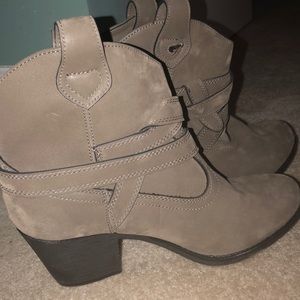 New Rocket Dog Women’s Booties